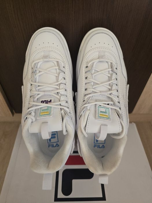 Fila Disruptor 41 бели маратонки с лепящи елементи