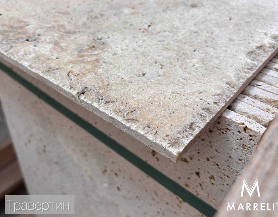травертин с накъртени ръбове плочки 40*40*2 см в шоурум Marreli Stones