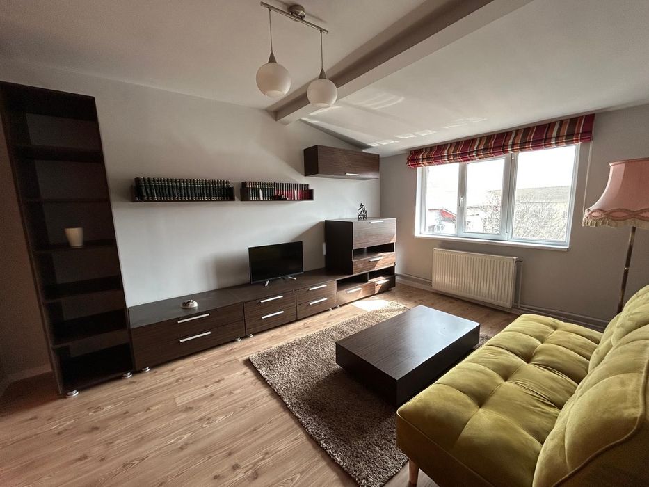 Un apartament altfel decât cele clasice de 2 camere/ 82 mp de spațiu/ lumină și confort.