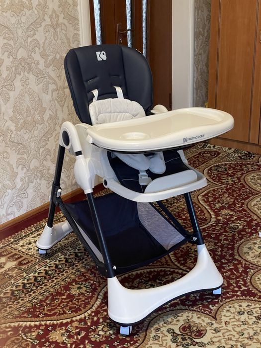 Детский стол сотилади