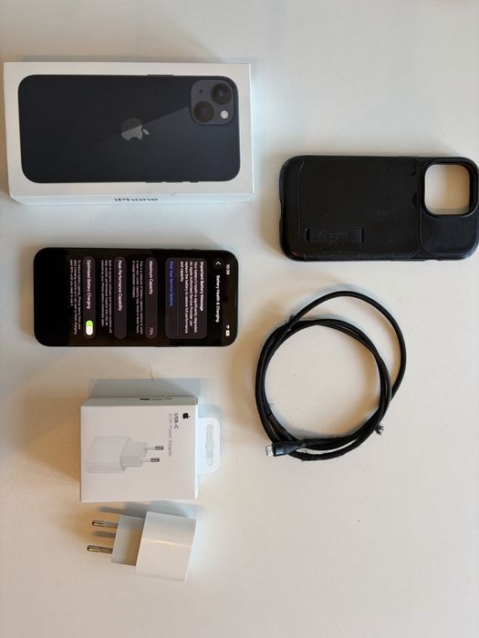 Iphone 13 128Gb + cutie / charger