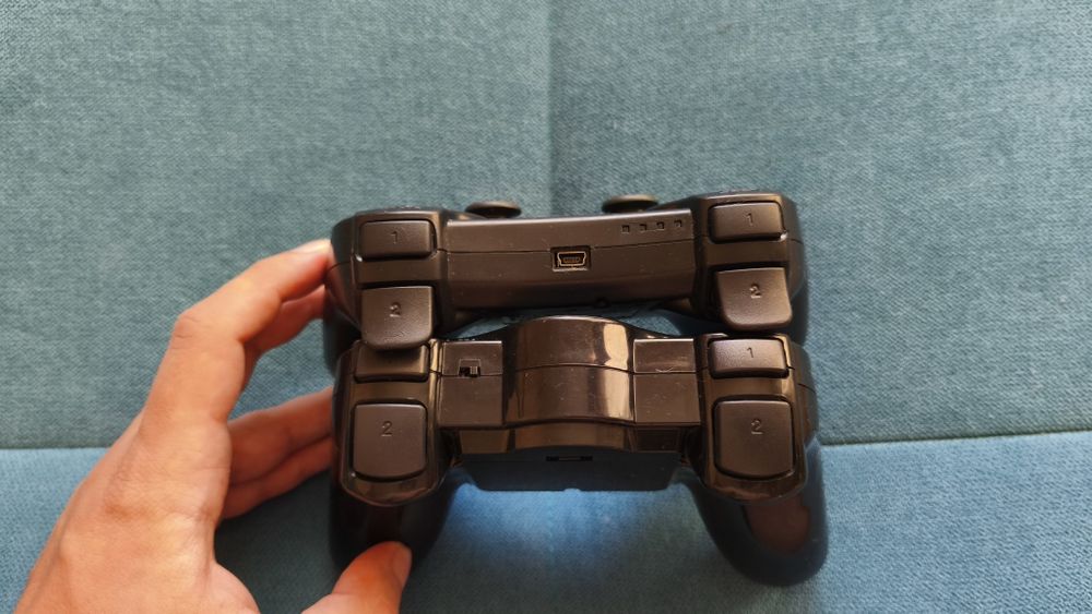 Lot 2 Controlere PS3 & PC