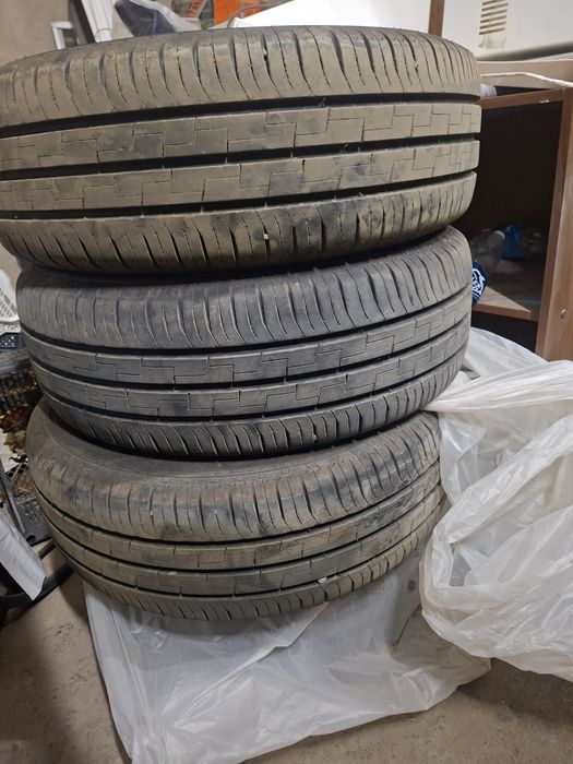 Продам шины на мерседес спринтер