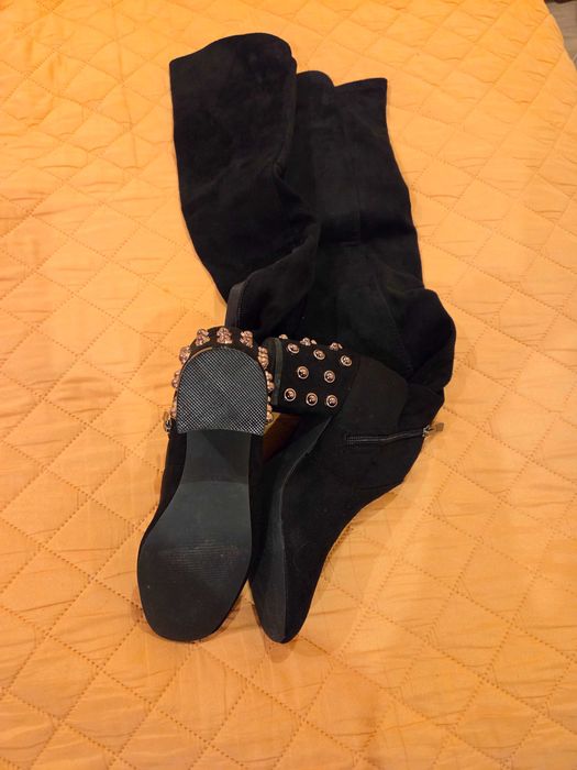 Дамски елегантни чизми