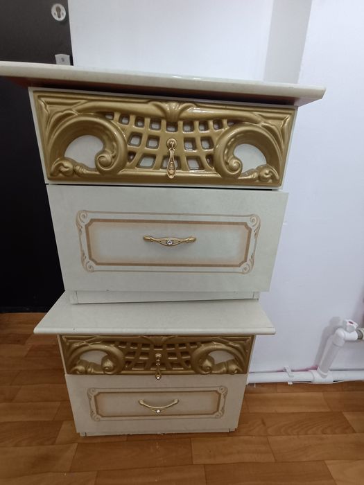 Продам комплект спальной мебели