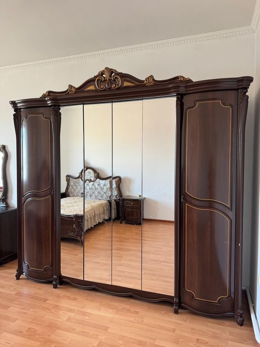 Спальный гарнитур сатылады