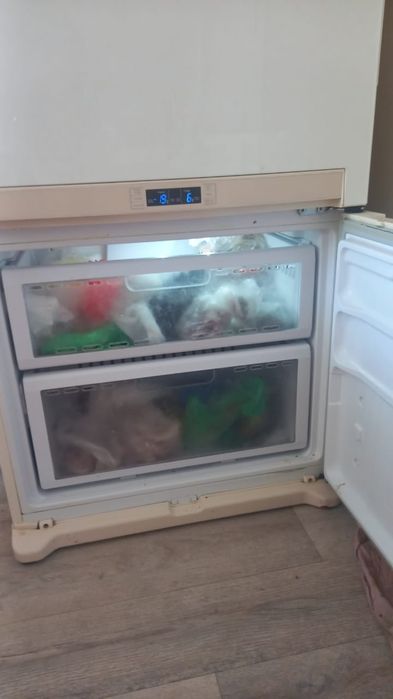 Продам холодильник