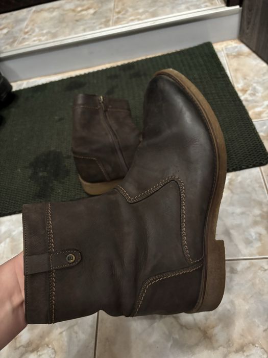 Продам обувь в хорошем состоянии