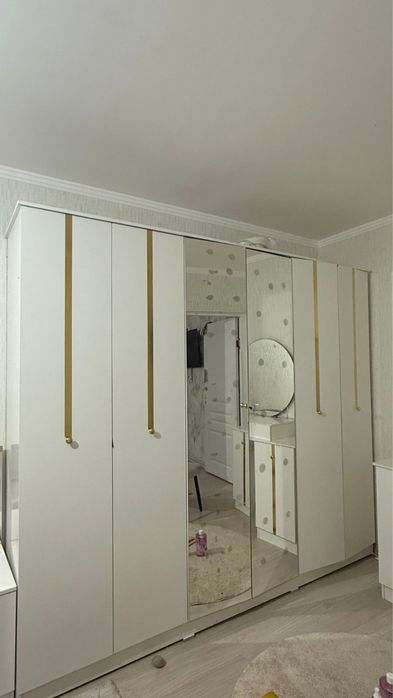 Шифонер 6 есікті срочно сатылады