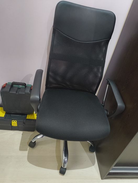 Офис стол в отлично състояние