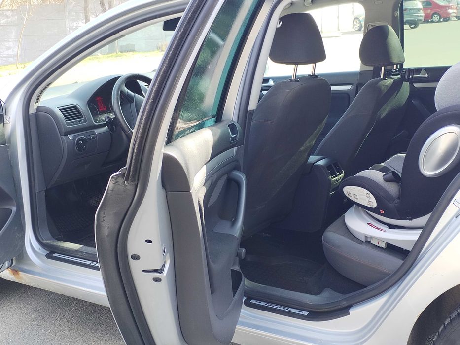 Vând VW Golf 5, automat DSG, 2007 - eventual pentru reconditionare