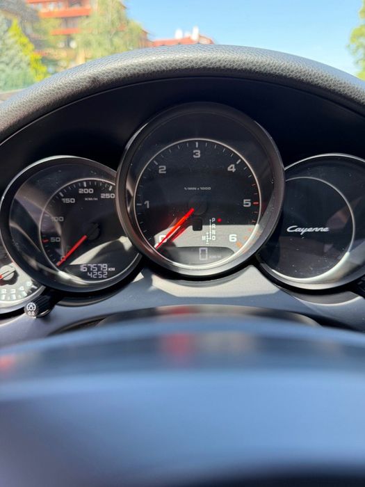 Кола Porsche Cayenne 3.0diesel