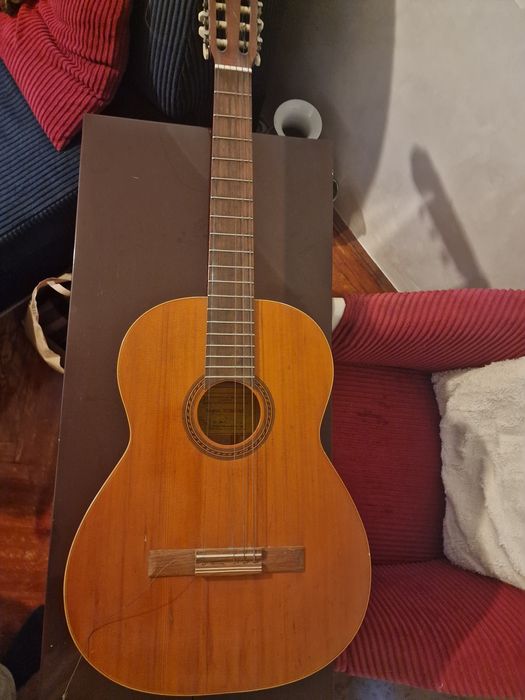 Chitara Reghin vintage