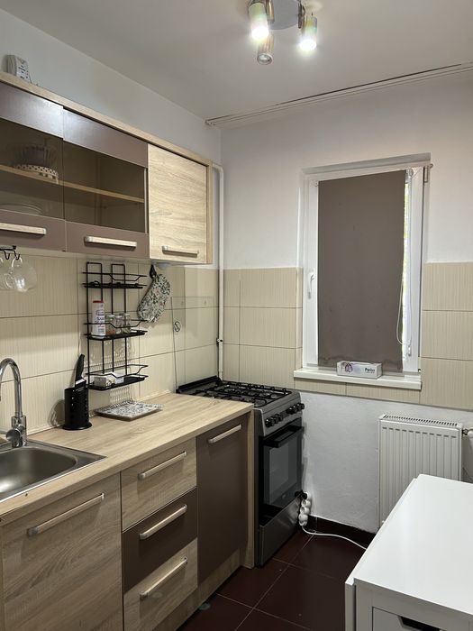 Apartament 3 camere de inchiriat pe termen scurt
