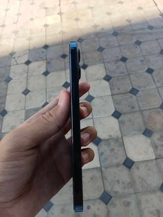 Iphone 12 pro amx idealni
