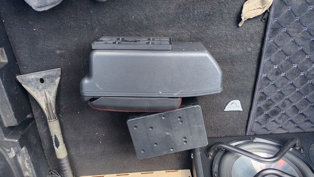 Продам подлакотник