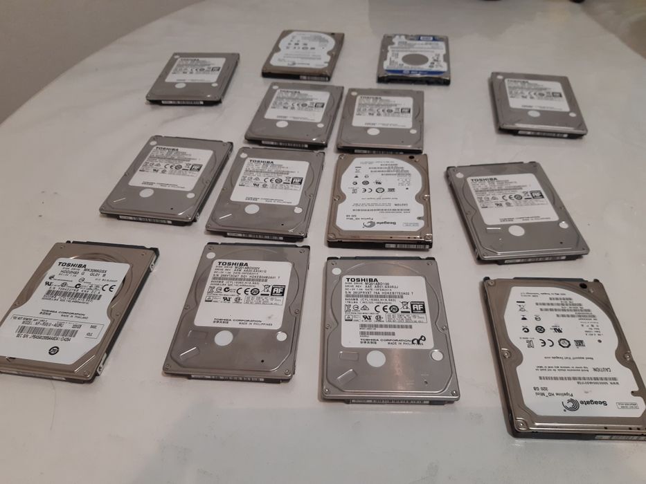 HDD 320 Gb В идеале 100% 2.5