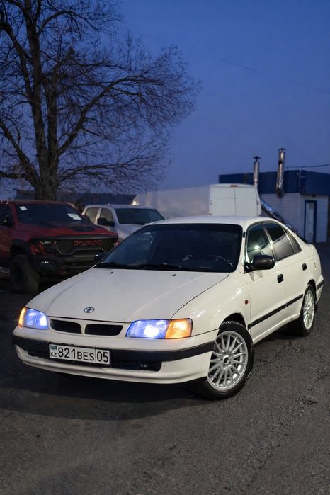 Продам или обмен Тойота Карина Е