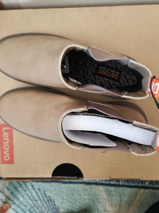 Обувки. Чисто нови 41 номер