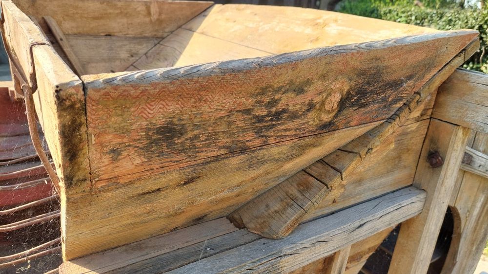 Веялки в автентичен вид и много запазена.