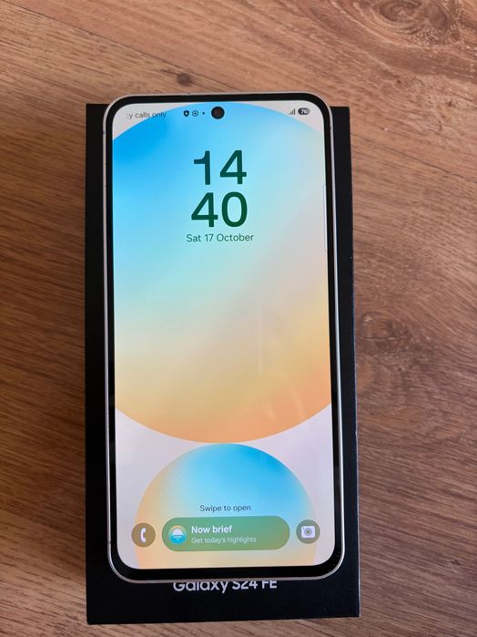 смартфон Samsung Galaxy S24FE