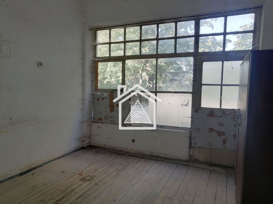 Къща в Пловдив, област-с.Новаково площ 240 цена 60000