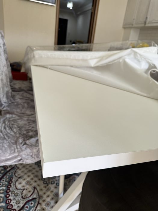 Стол с стулями. Новый