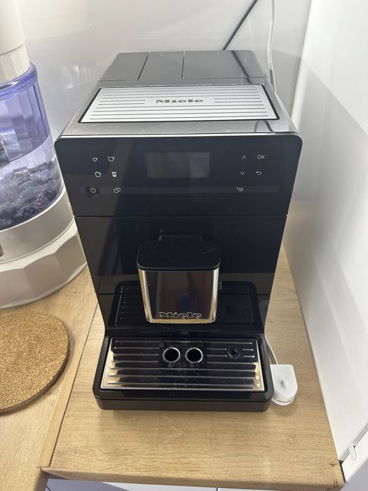 Кафемашина Miele CM 5310 Silence