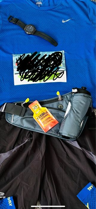 Чанта за кръста с джоб за телефон, шише и други