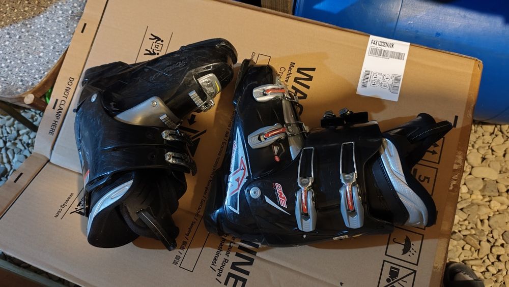 Clapari Nordica One Flex 45 mărimea 29.5 - 30 ( 45 la incaltaminte )