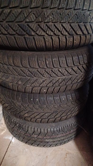 Set roți Fiat Albea/capace roti originale Fiat/Bara față.