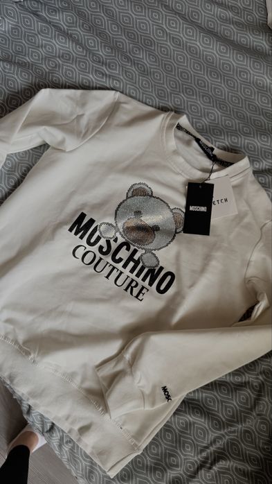 Блуза Moschino с етикет