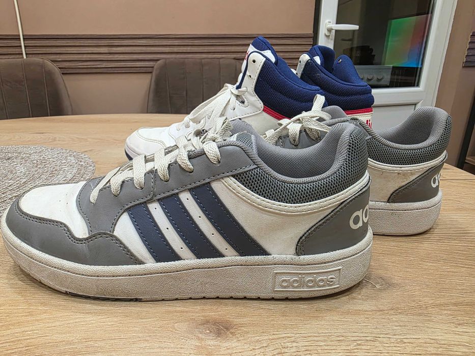 Маратонки adidas 2 чифта обща цена