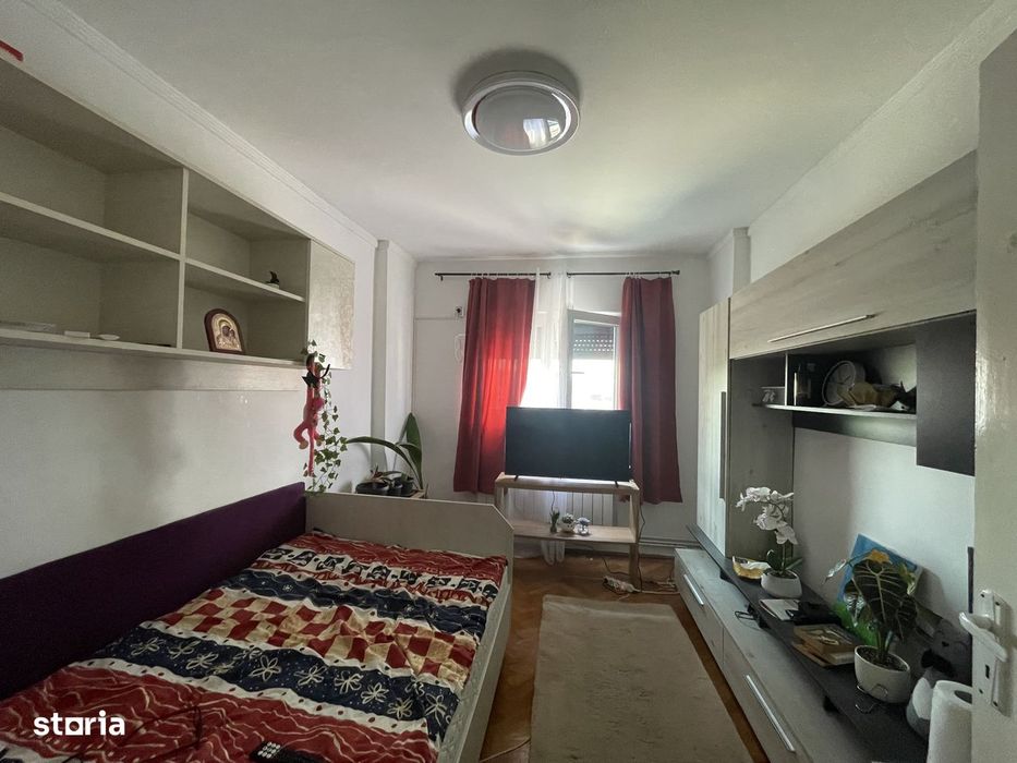 Apartament 3 camere CETATE