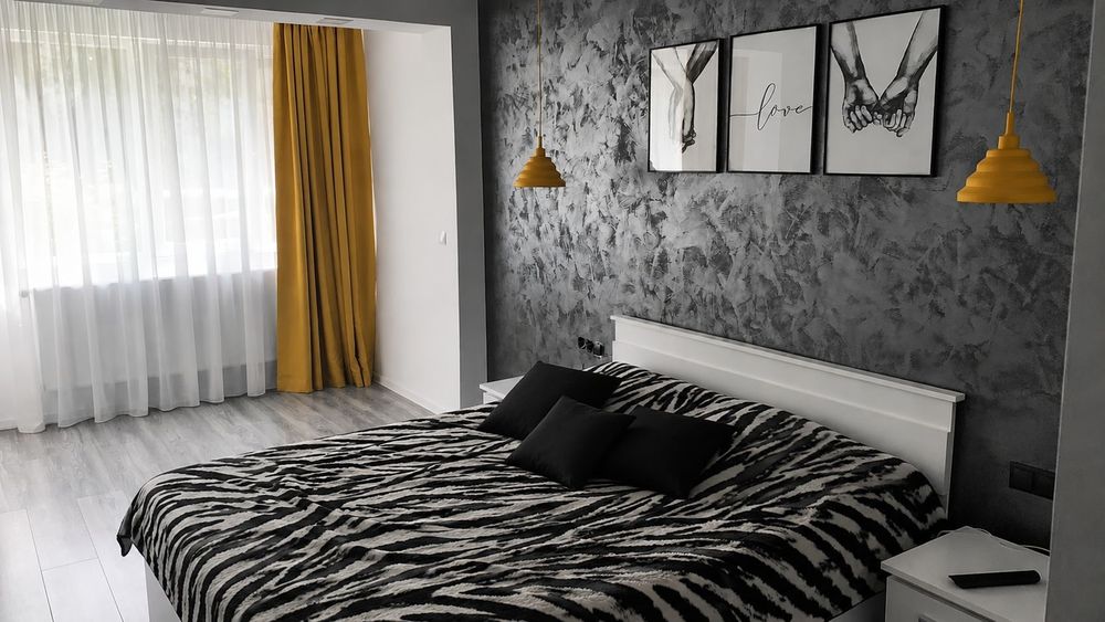 De închiriat apartament 3 camere Renovat Modern, str. Moldovei zona super