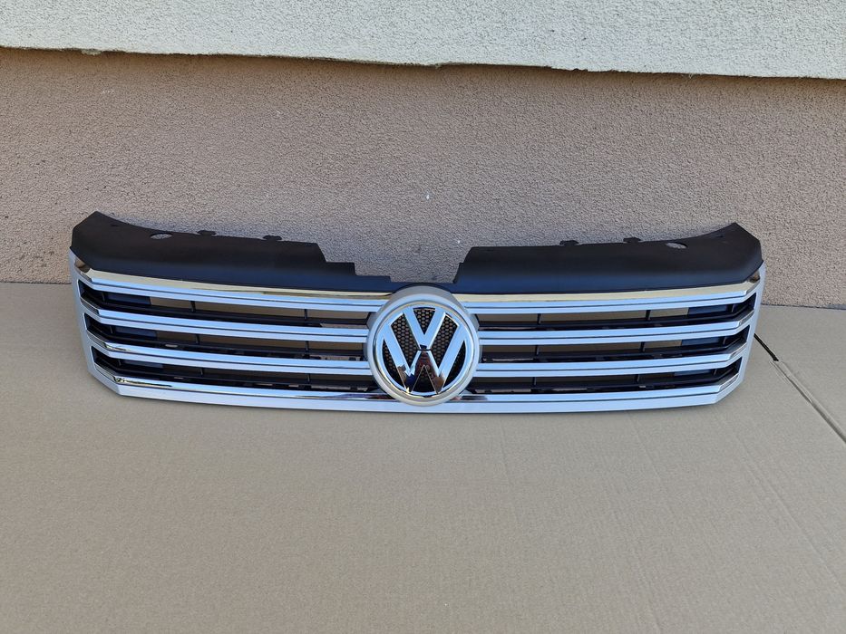 Grila centrala Vw Passat B7 NOUA 2010-2014