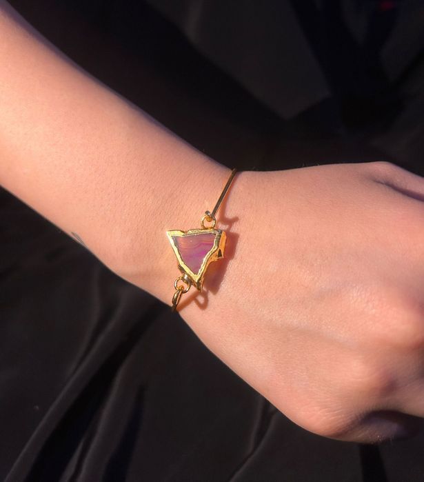 Гривна с камък Ахат