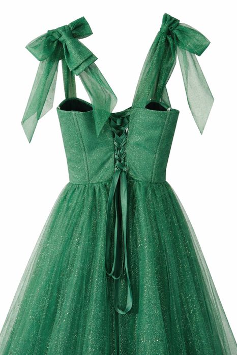 Изумрудное вечернее платье