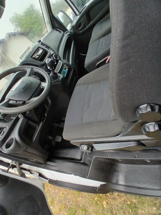 Iveco Daily basculabil cu klimă
