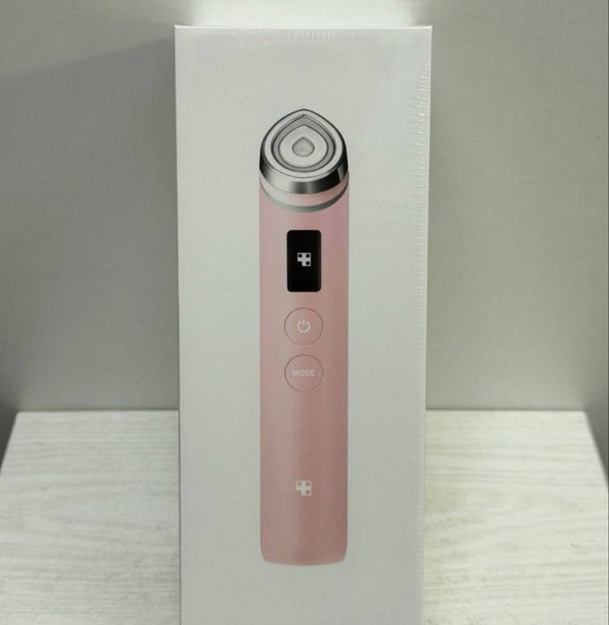 Аппарат Medicube AGE-R Booster Pro
• Микротоковая технология
• LED-тер