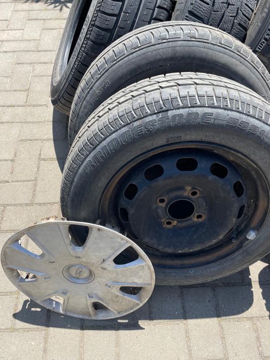 Vând set cauciucuri de vară 175/65/R14