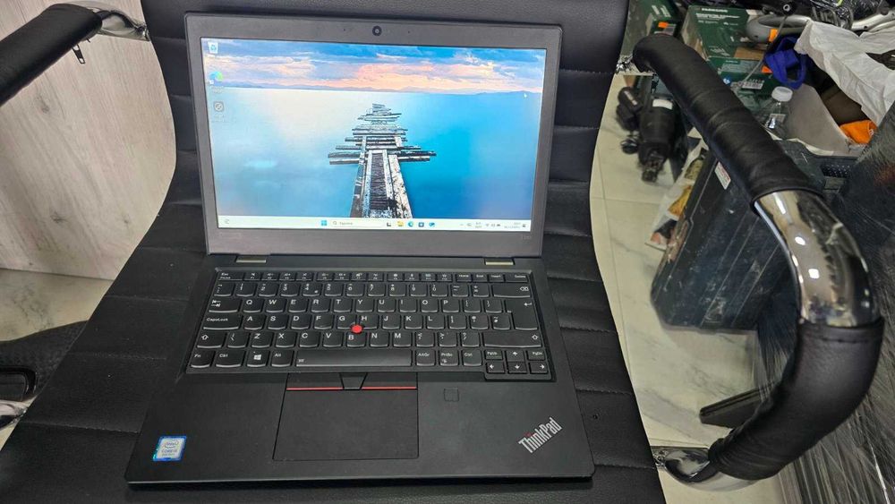 Лаптоп Lenovo ThinkPad L380 (i5 8250U, 16GB DDR4, 128 GB SSD