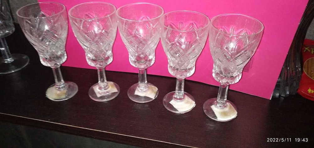 Cтарини  чаши ракиа Водка Кани  бутилки  вази ако ви трябва нещо тук е