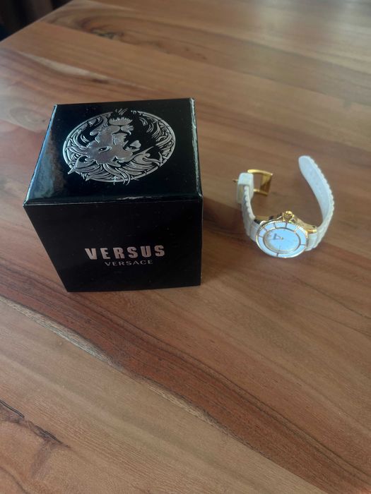 Rъчен дамски часовник