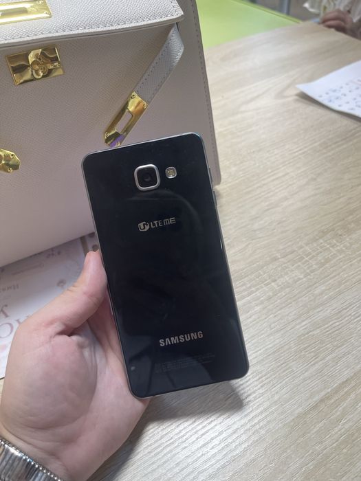 Samsung Galaxy a710