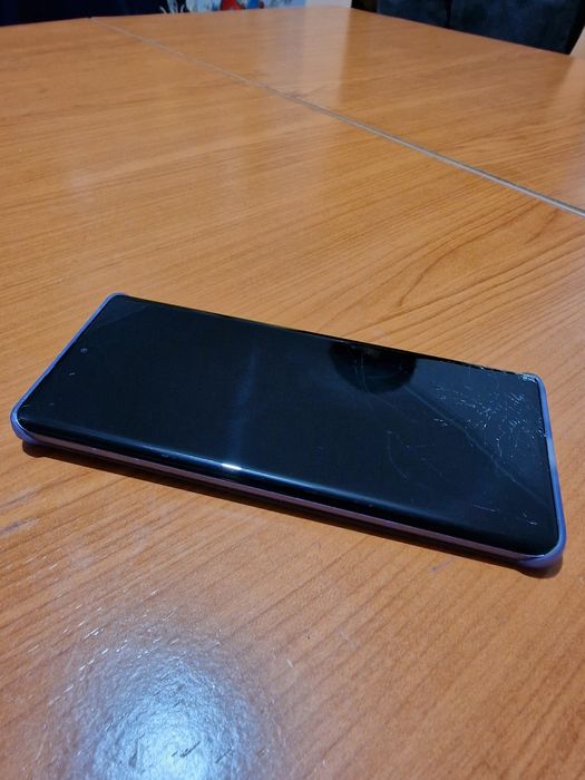 Vând telefon Motorola Egde Pro