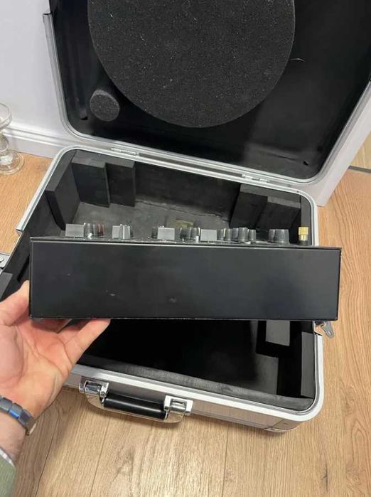 mixer audio pentru DJ Ecler Nou 4.0 analogic, în stare foarte bună!