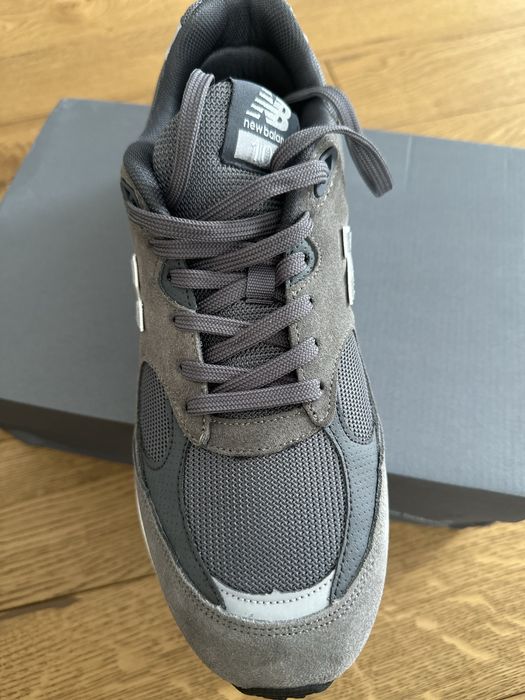 Adidasi New Balance 44 noi