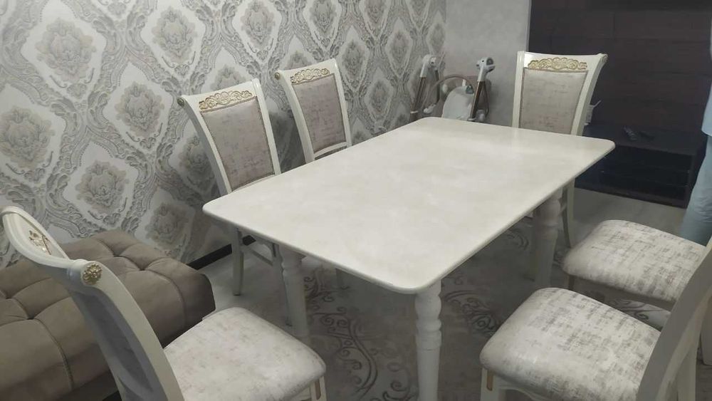 Прокат Стол стул чинни идиш, зонтик ва қозон ўчоқ.