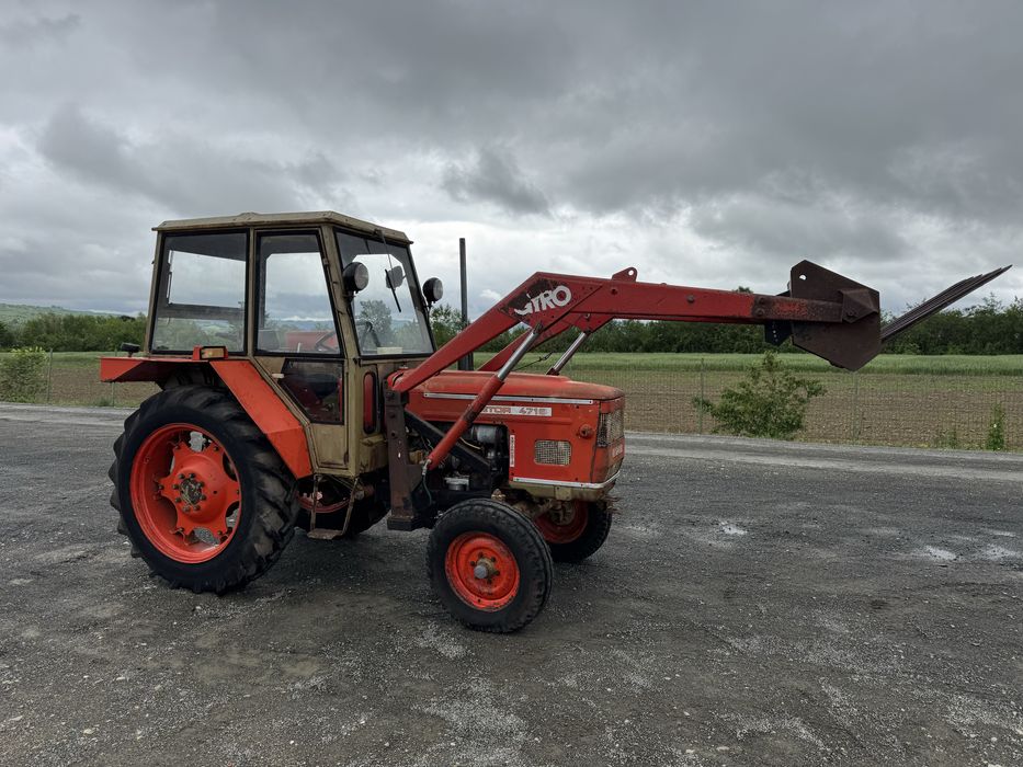 Tractor zetor 45 cp cu incarcator stare foarte buna